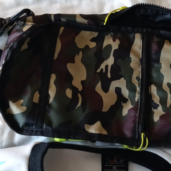 Mans sweatshirt - Picture 6 of 10